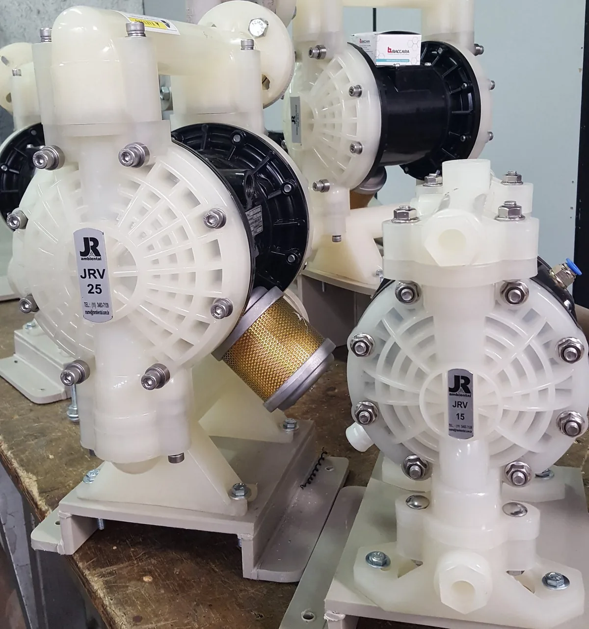 Bombas pneumáticas e equipamentos auxiliares